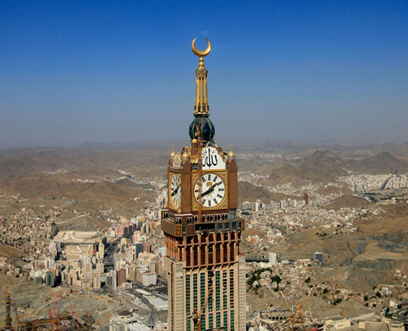 ساعة مكة أكبر ساعة في العالم وأعلاها... بالصور