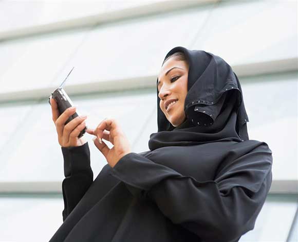 برغم التطوّر والتقدّم .. هذه هي العوائق أمام عمل المرأة الإماراتية!