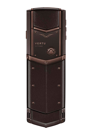 هاتف SIGNATURE PURE CHOCOLATE ينضمّ إلى مجموعة SIGNATURE من VERTU
