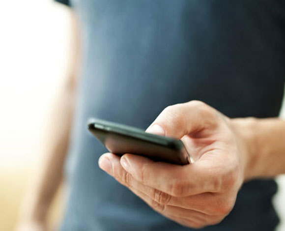 الإمارات الأولى عالمياً في نسبة مستخدمي الهواتف الذكية