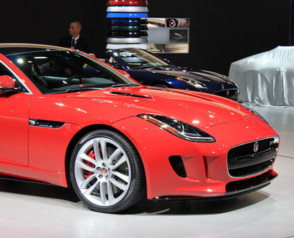 جاغوار إف تايب 2015: قوة خارقة وتصميم مميز