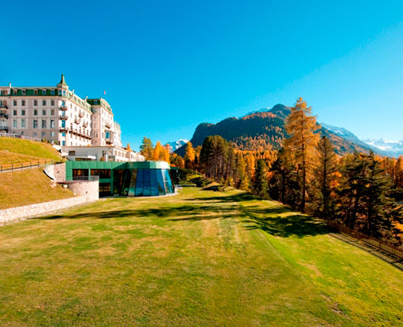"Grand Hotel Kronenhof" عراقة 150 سنة في جبال الألب 