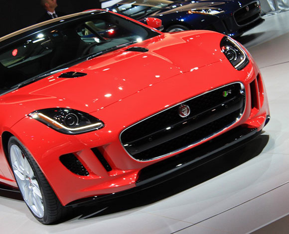 جاغوار إف تايب 2015: قوة خارقة وتصميم مميز