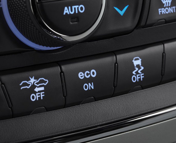 "غراند شيروكي إس آر تي8" جديدة كلياً في المنطقة