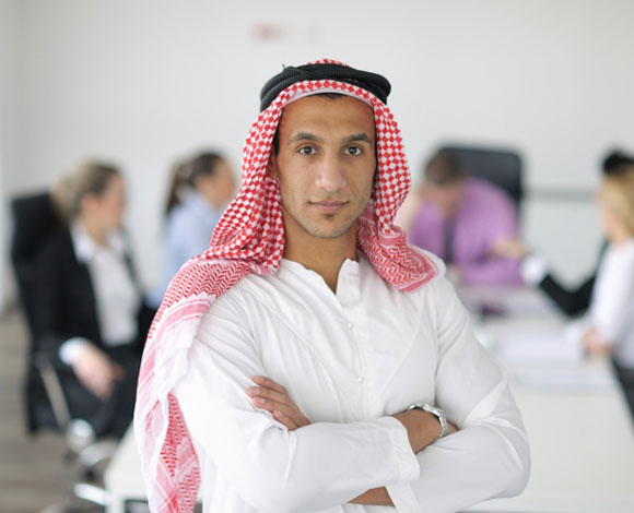 لضمان نجاحك في الإمارات لا تهمل قواعد اللباس تلك