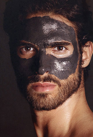 مستحضرات التجميل الرجالي تبصر النور مع توم فورد