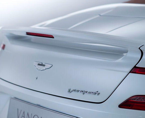 أستون مارتن Vanquish Volante: وزن أخف وتصميم أنيق