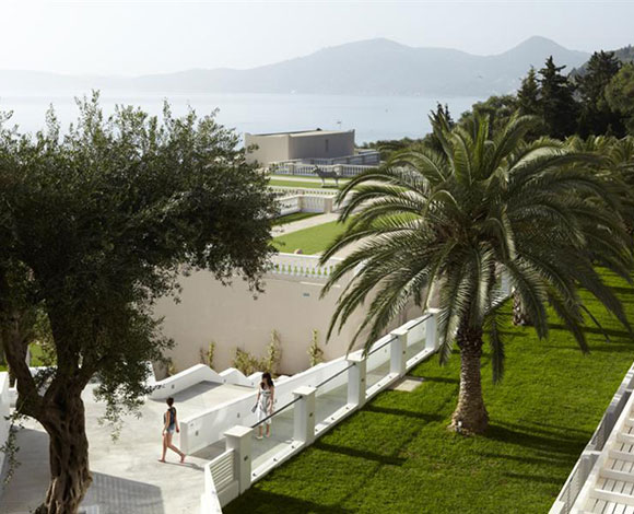 فندق Marbella Beach ملاذ لعشاق الرومانسية في اليونان