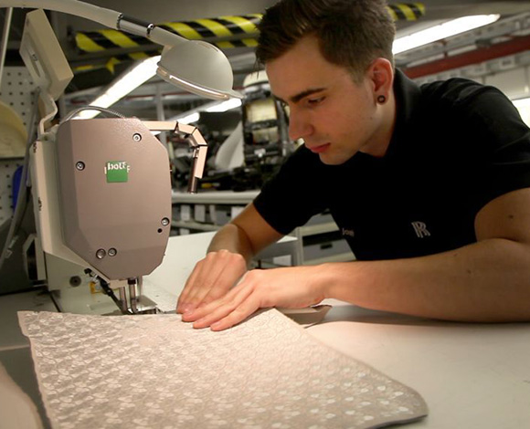 رولز-رويس موتور كارز تطلق مجموعة جوست المستوحاة من أساطير "الف ليلة وليلة"