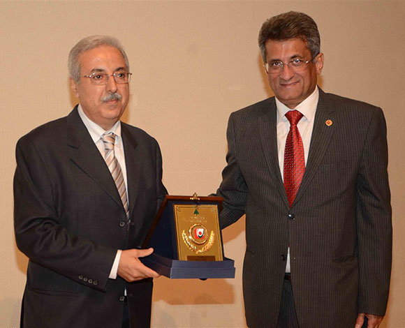 رائد في كواليس معرض الفن اللبناني المعاصر  