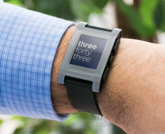 سر التمويل الجماعي الذي وصل إلى 10 ملايين دولار في Pebble