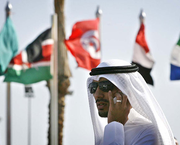 الإمارات الأولى عالمياً في نسبة مستخدمي الهواتف الذكية