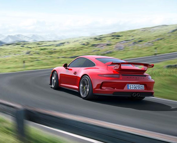 كل ما يجب أن تعرفه عن بورش 911 GT3 RS طراز 2015  
