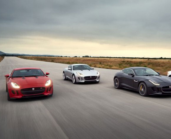 جاكوار تكشف من دبي عن F-Type كوبيه ذات الفخامة والقوة الخارقة