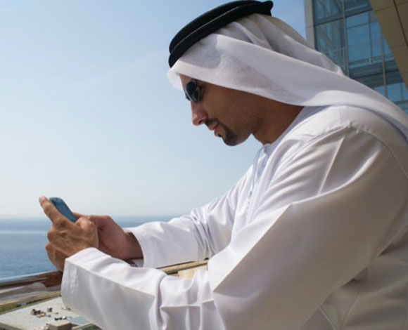 الإمارات الأولى عالمياً في نسبة مستخدمي الهواتف الذكية