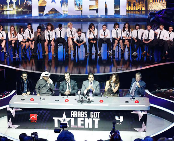 فرقة "سيما" تحصد لقب "AGT" ونجوى تكذب الشائعات