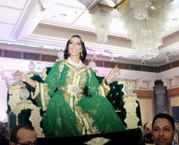 زفاف الفنانة دنيا بطمة ووالد حلا الترك