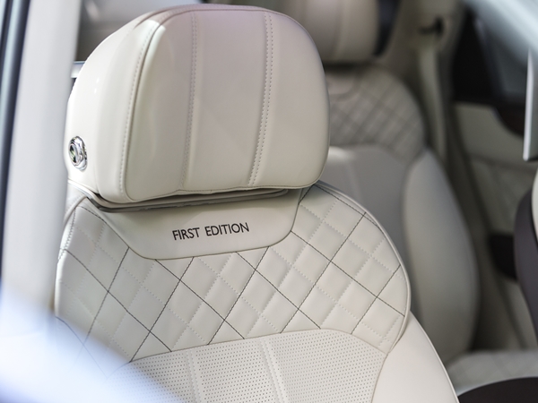 أولى مركبات Bentley Bentayga تصل إلى الشرق الأوسط