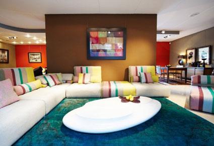 Roche Bobois   مفروشات ذات حس فني عال 
