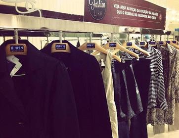 علّاقات للملابس متصلّة بالفايسبوك تظهر عدد ال "لايك" على الملابس