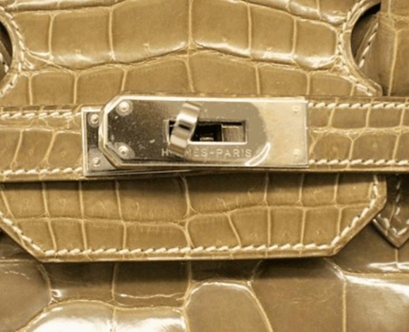 تعرّفوا على بعض أغلى الأغراض التي بيعت على موقع eBay سنة 2016