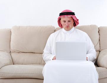 هل تبحث عن فرص للعمل؟ فايسبوك يقدّم لك الحلّ