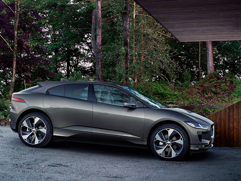 جاكوار I-PACE الكهربائية ترسخ مكانتها المتميزة بين أكثر السيارات أماناً على الطرقات