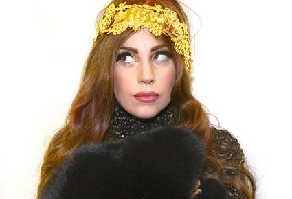 هذه متطلبات الليدي غاغا الغريبة خلال جولتها الغنائية