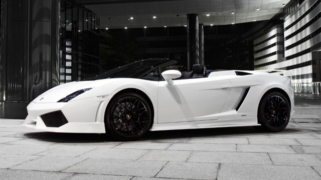 تعرّف على مزايا Lamborgini Gallardo 560-4 Spyder