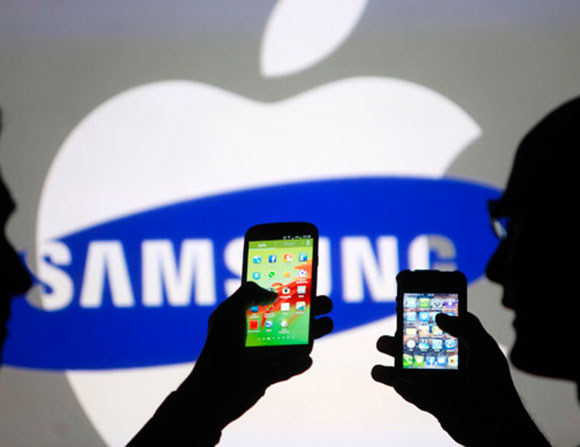أبل وسامسونغ .. حرب شرسة لن تتوقف
