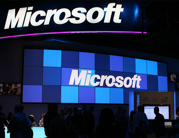ما سبب تأخر استقدام "مايكروسوفت" لرئيس تنفيذي؟