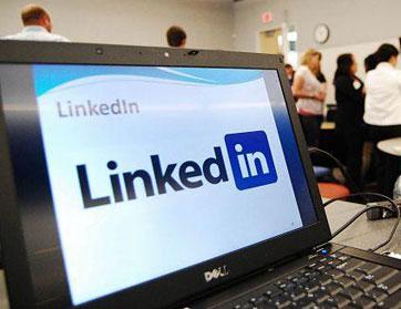 خمس ميزات يقدمها "لينكد إن" لتساعدك في تسويق عملك 
