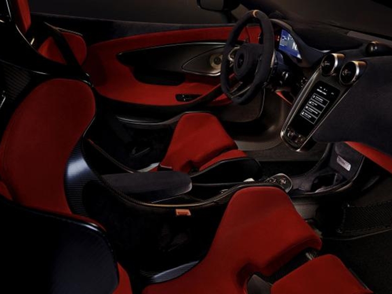 7 أسباب تجعل سيارة ماكلارين 600Lt الجديدة واحدة من أفضل السيارات الرياضية المخصصة للطرقات