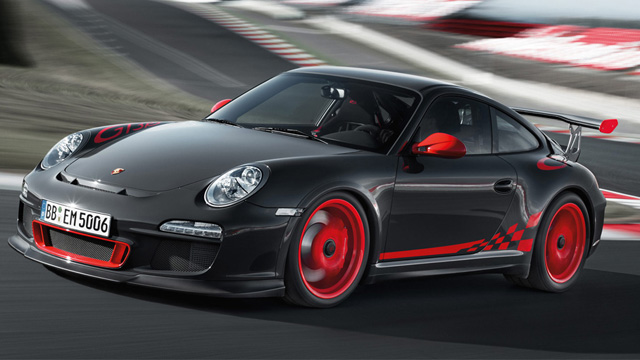 إستمتع بتجربة سيارة Porsche 911 GT3 RS