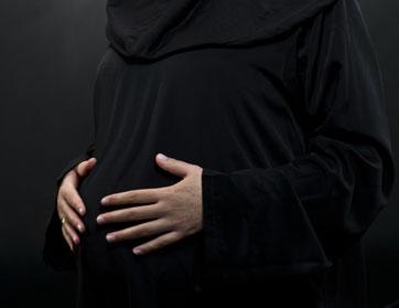 تونسية في الثمانين من عمرها حامل في شهرها الرابع