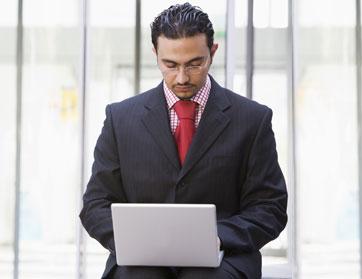 كيف يستخدم القياديون مواقع التواصل الاجتماعي؟
