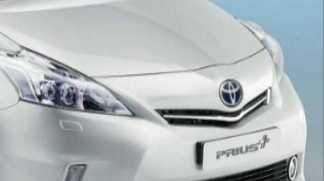Toyota Prius Plus 2012 صديقة للبيئة