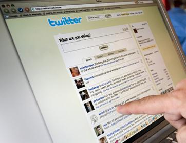 موقع تويتر يطلق خدمة "tailored trends" للمواضيع المهمة
