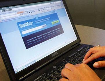 عدد مستخدمي تويتر يتخطى نصف مليار