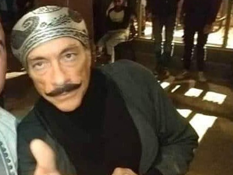 محمد رمضان في مواجهة فان دام في مصر
