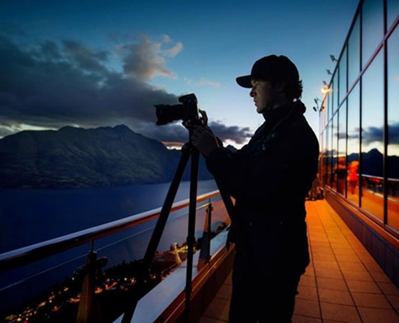 نظرة على آخر الصور المذهلة التي التقطها توم أندرسون... هل تتذكرونه؟