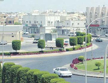 امرأة تتجوّل عارية في شوارع تاروت السعوديّة