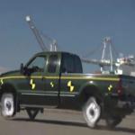 بدل الدواليب الدائرية ... سيارة تسير بعجلات مربعة الشكل