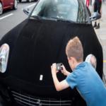 835 الف درهم إماراتي سعر فيراري مكسوة بالمخمل  