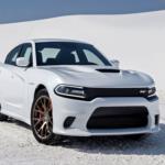 "dodge charger hellcat srt 2015" تنطلق بأقصى سرعة