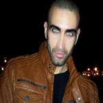 شاب صاحب أجمل عيون في العالم