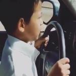 بالفيديو والصور: طفل سعودي يقود سيارة والده بسرعة 200 كم في الساعة