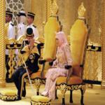 من أغنى الأغنياء في العالم: الذهب هو ماله... تعرف اليه