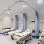 بالفيديو- فضيحة داخل إحدى المستشفيات السعودية ... رجل يصرخ والطبيب يهرب