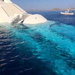 بالفيديو: يخت فاخر سعره يتخطى ال 22 مليون ريال يغرق في اليونان